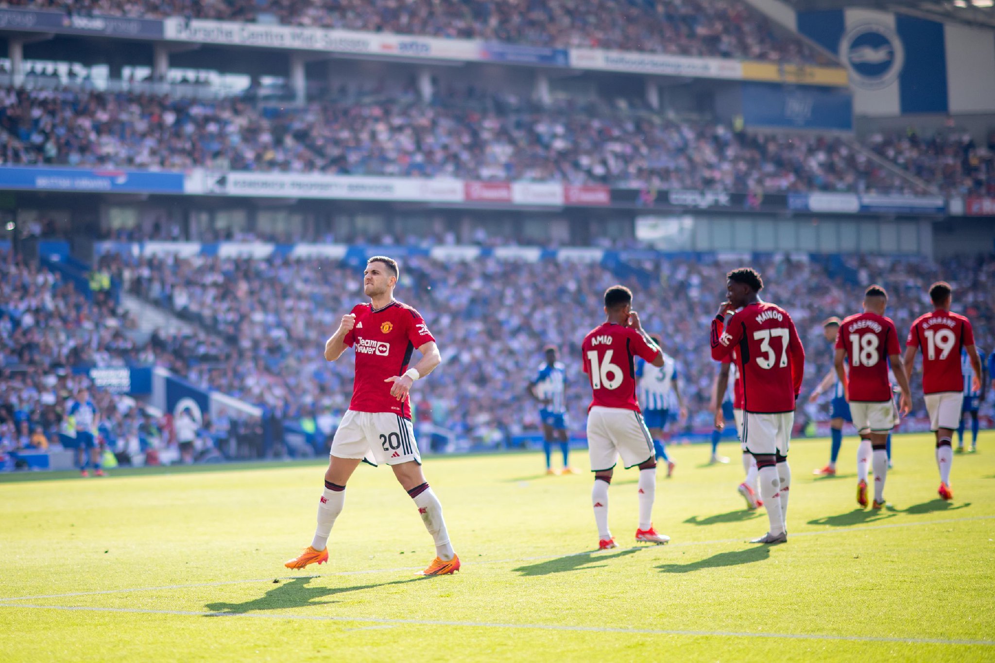 拼搏精神无 拼搏精神无