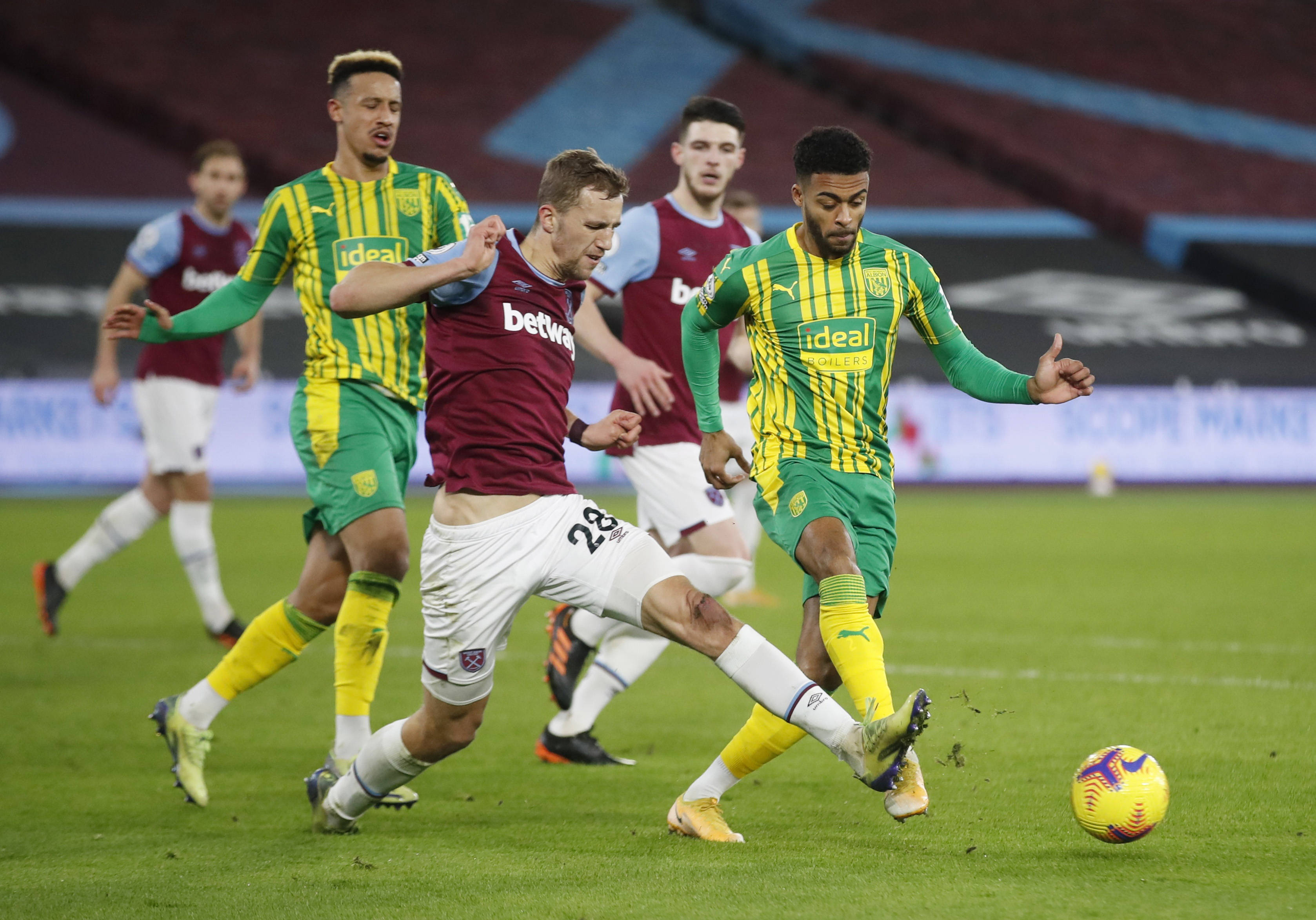 尤为明显 尤为明显