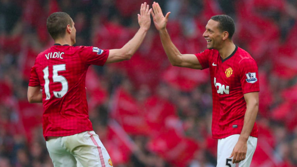 球场上拼搏 球场上拼搏